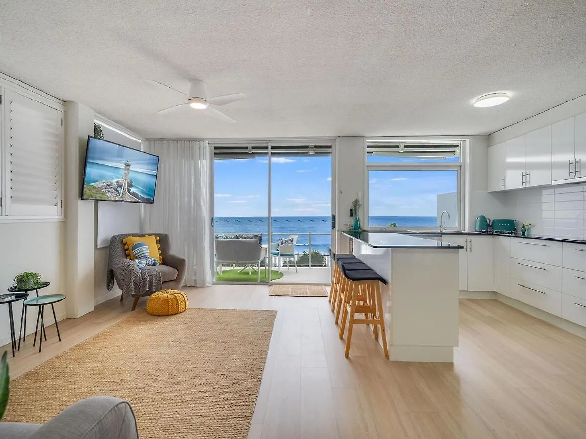 Apartment Steps To Kings Beach, Absolute Beachfront & Big Balcony Caloundra Australien